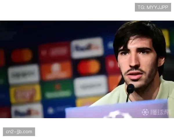 托纳利化身六边形中场核心全面统领攻防展现非凡实力 托纳利化身六边形中场核心全面统领攻防展现非凡实力