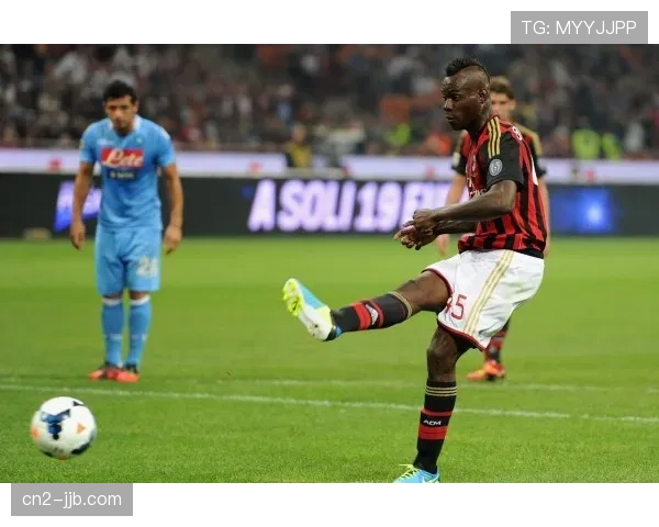 曼联热刺对决下半场:舍什科失单刀伤退 曼联热刺对决下半场:舍什科失单刀伤退