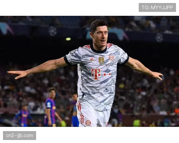 亚历山大·布莱辛的流动3-4-3阵型在德甲面临实战考验 亚历山大·布莱辛的流动3-4-3阵型在德甲面临实战考验