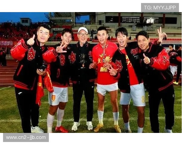 张外龙回归重庆执教，兑现“复活足球”承诺